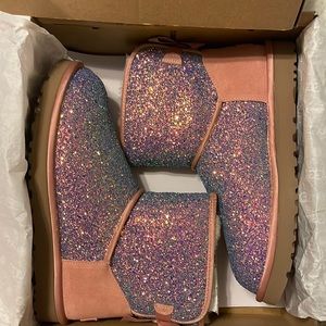 NIB UGG Cosmos Mini Bow
